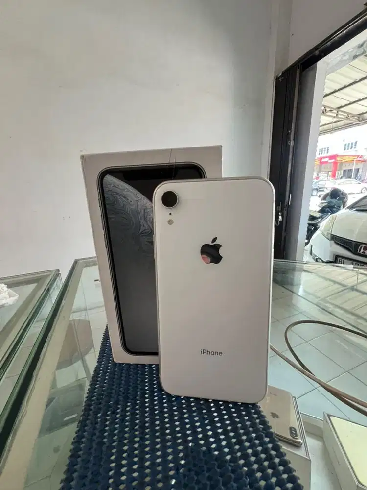 Iphone Xr penyimpanan 128