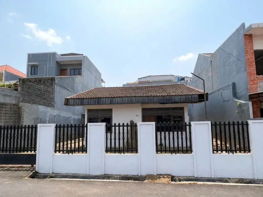 DIjual Rumah Murah Bangunan lama akses strategis di Margonda Depok
