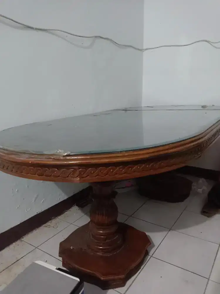Meja makan kayu jati