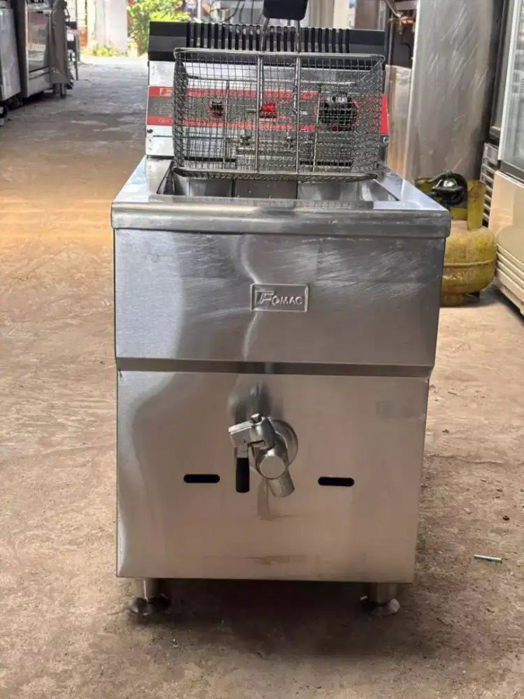 DEEPFRYER GAS / deep fryer
Merk Fomac
Model FRY G171
Termostat on