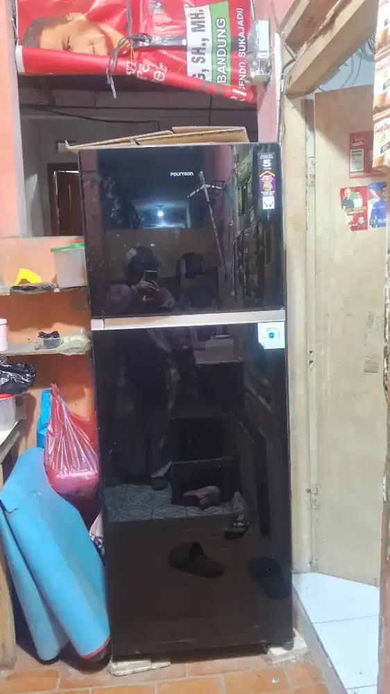Dijual cepat kulkas Politron