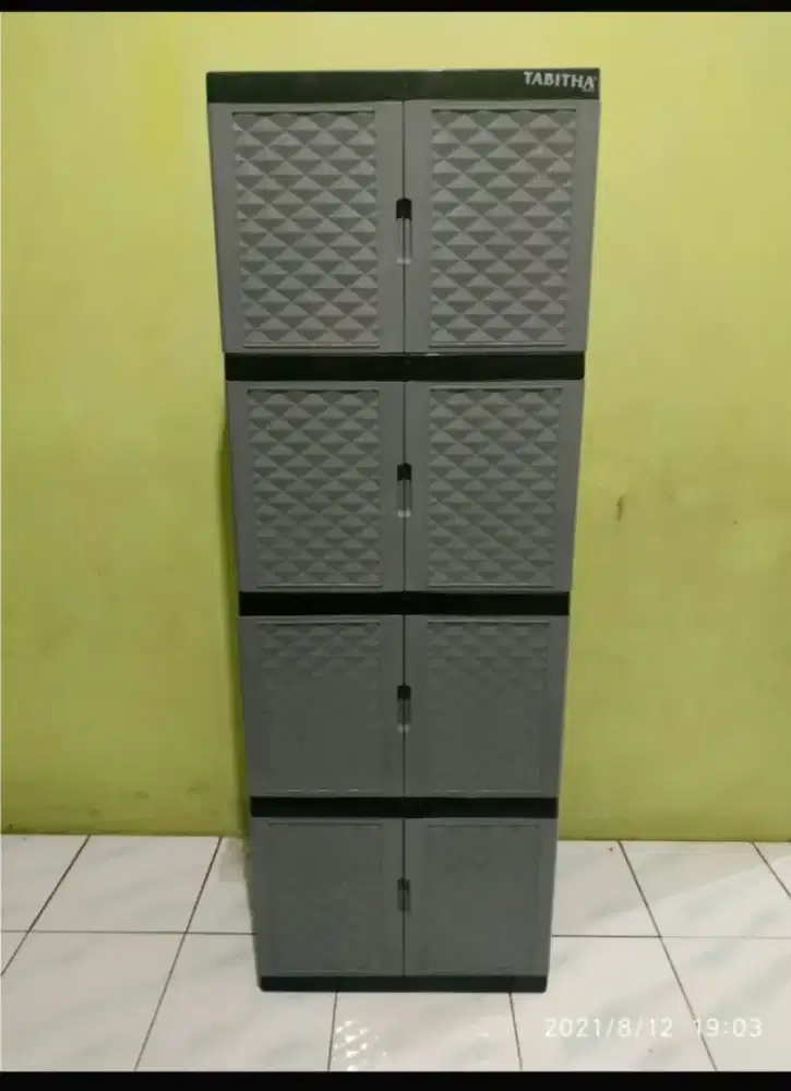 Lemari plastik 4 susun