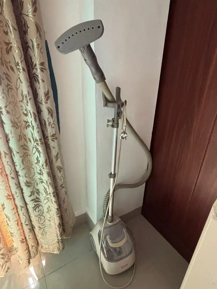 Alat seteika steam baju