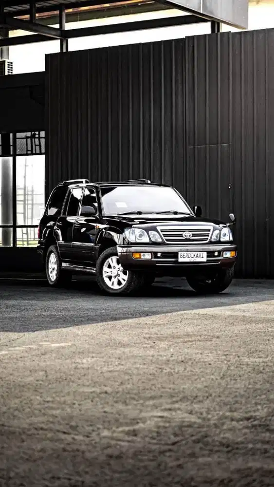 Toyota Land cruiser Cygnus 4.7 2005 Super low km Zigzag night vision