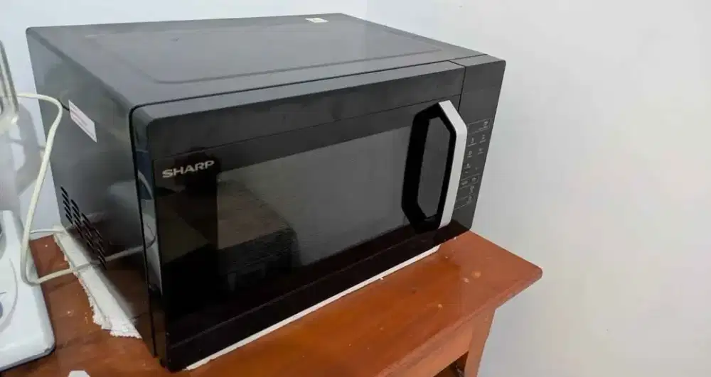Microwave oven Sharp 450W IEC 60705 23 Liter Pemakaian 1x