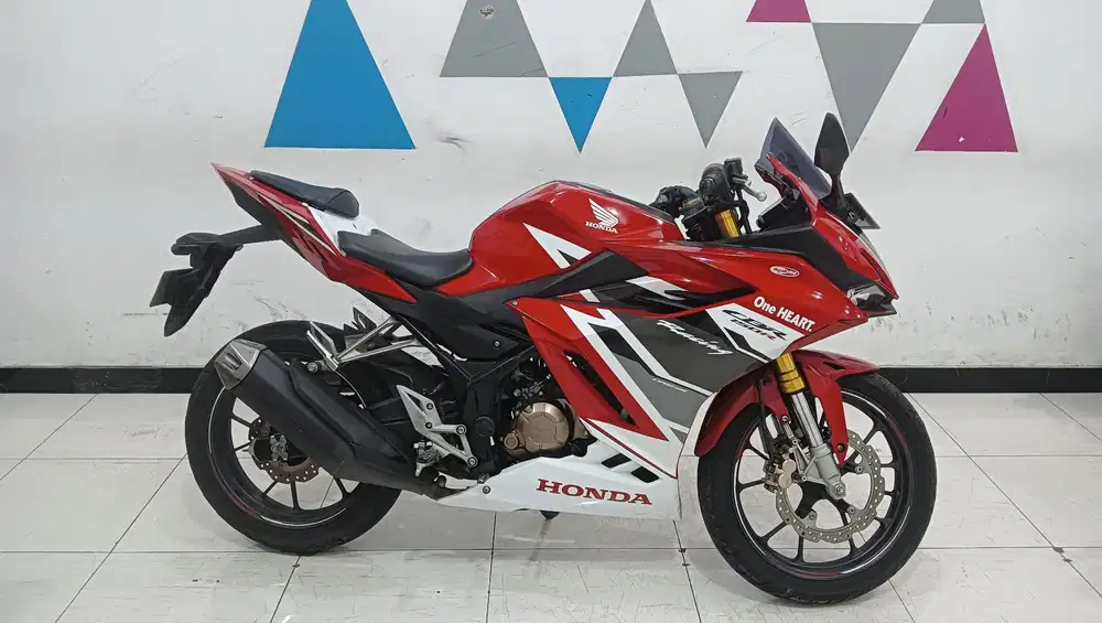 Honda New CBR 150R SE 2023 Km 14.000