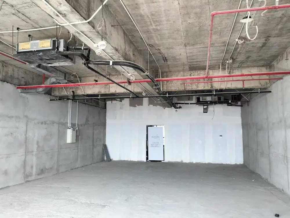 DIJUAL MURAH OFFICE KOSONGAN PAKUWON CENTER SEBELAH TUNJUNGAN PLAZA!
