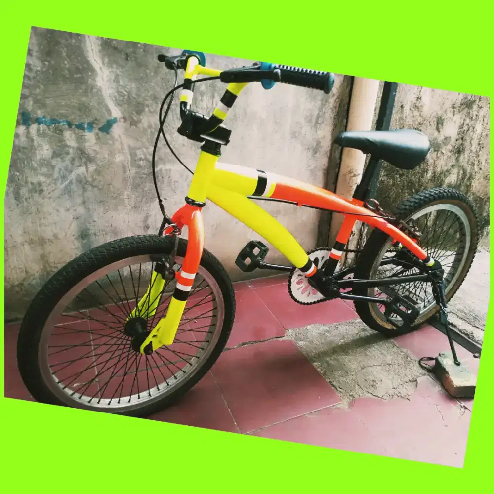 Sepeda BMX united ukuran 20 inch