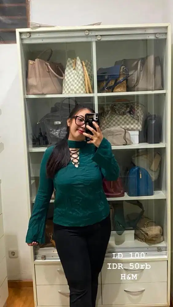 BAJU ATASAN HIJAU BOTOL