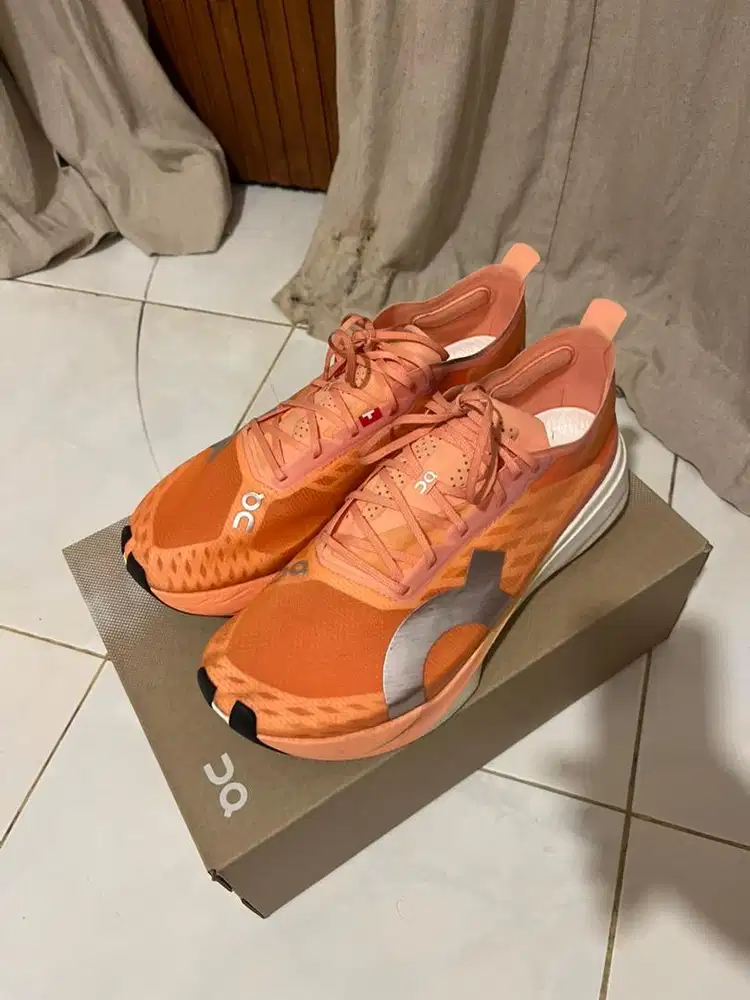 FOR SALE: ON CLOUDBOOM STRIKE 1