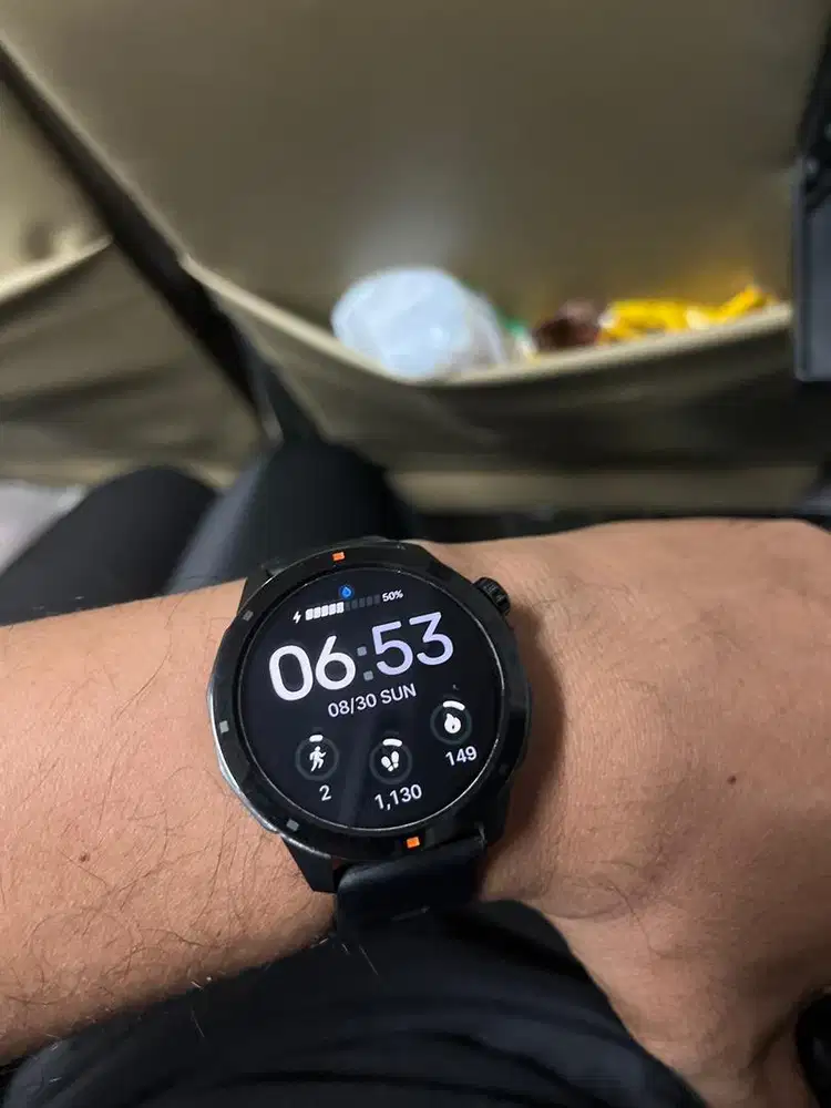 Smartwatch running Aolon Navi R3