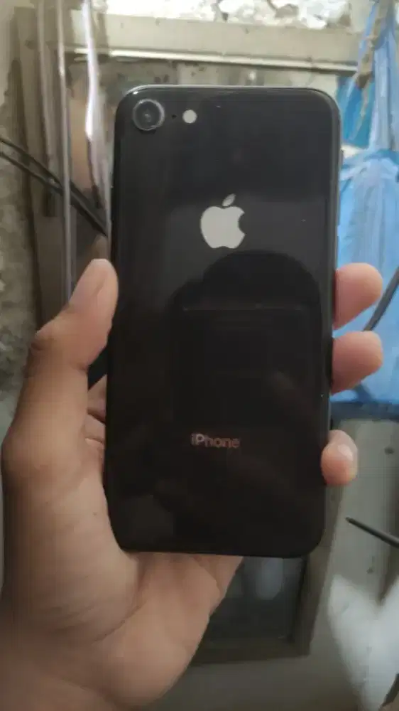 Iphone 8/64 dijual