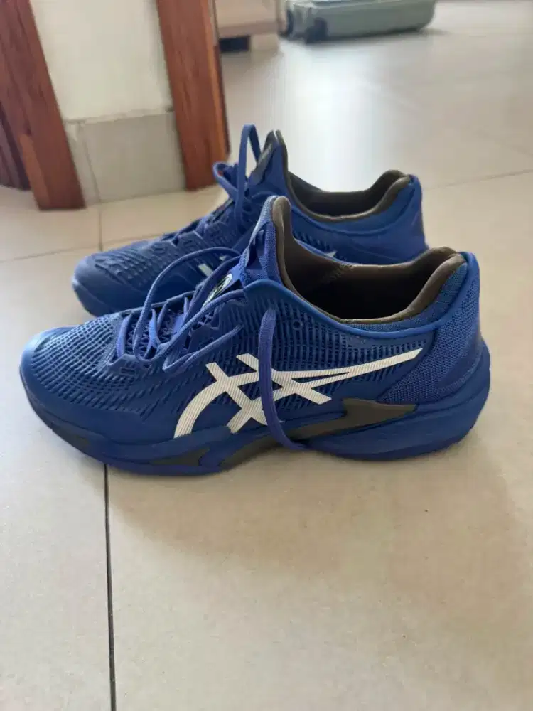 Asics FF 3
nike adidaa hoka