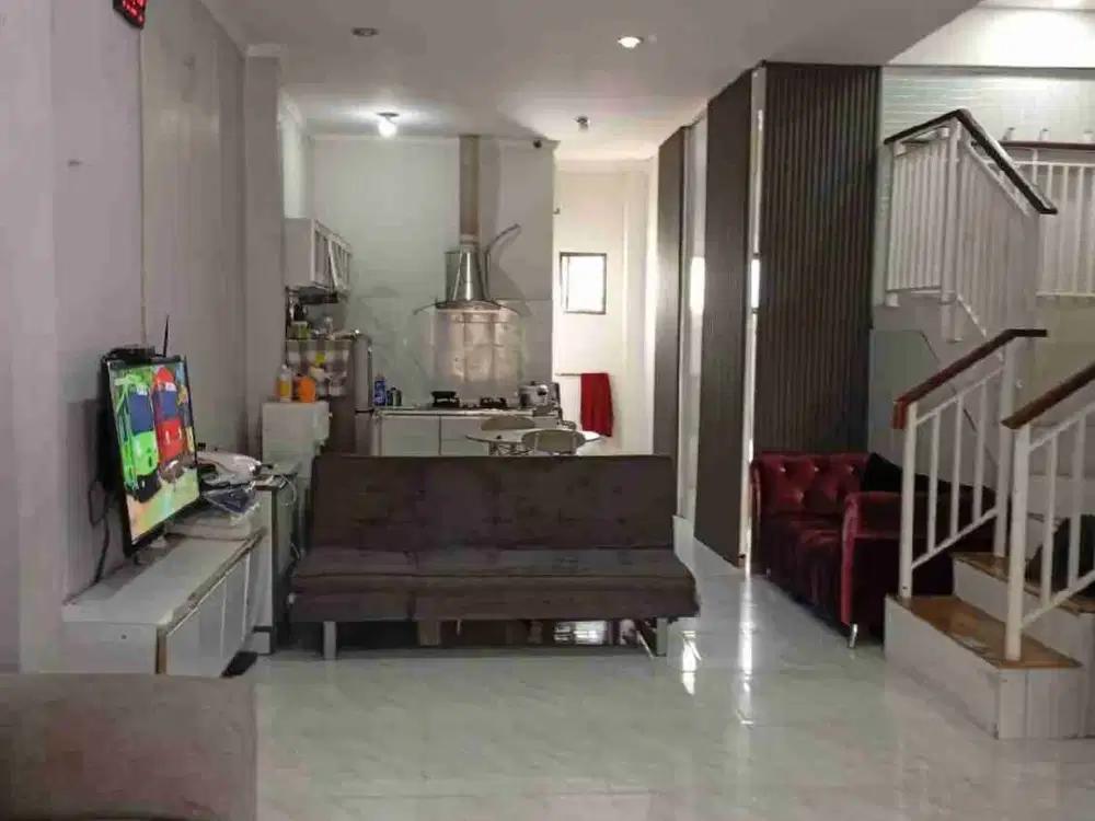 JUAL RUMAH 2 LANTAI DI PERUMAHAN ALAM SUTERA SERPONG TANGERANG