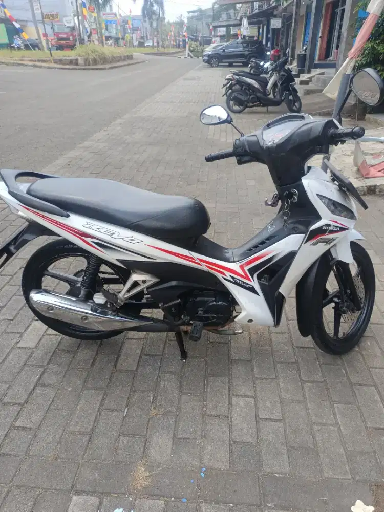 Dijual Honda Revo X FI 2016