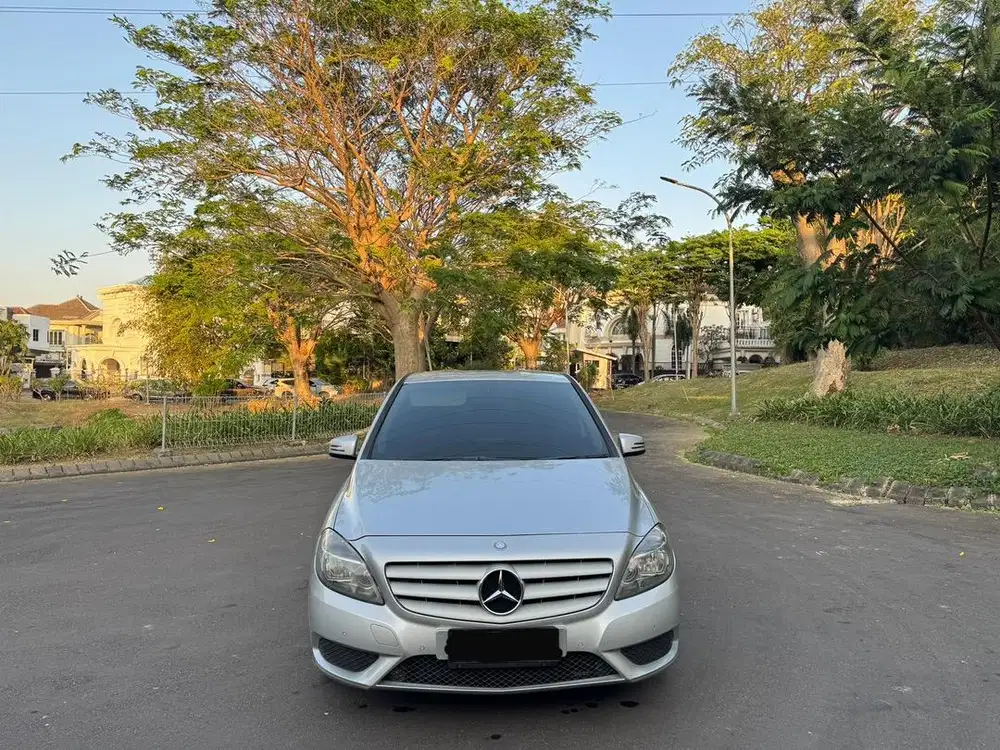 Mercedes Benz B200 1.6 Matic Urban 2012 Silver Plat W