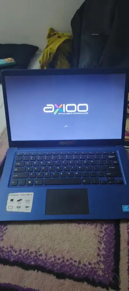 Laptop Axiio MyBook 14