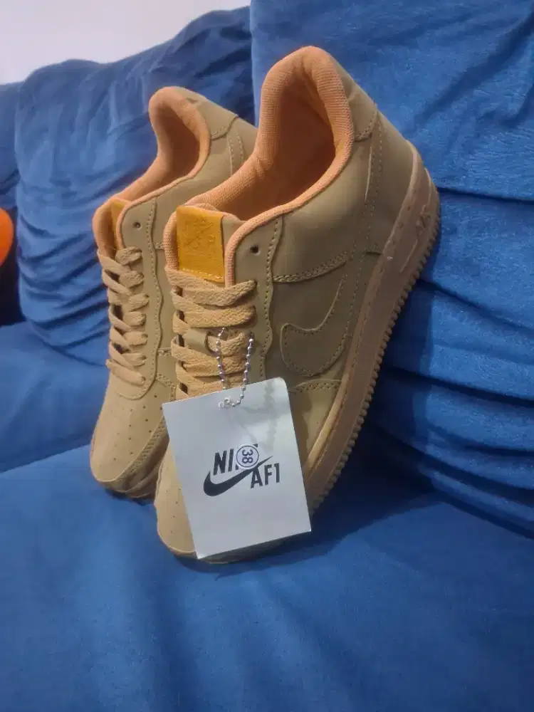 Nike AF1 Low Coklat
Size 38