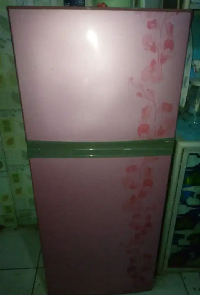 Kulkas Sharp 2 Pintu cari Tukeran