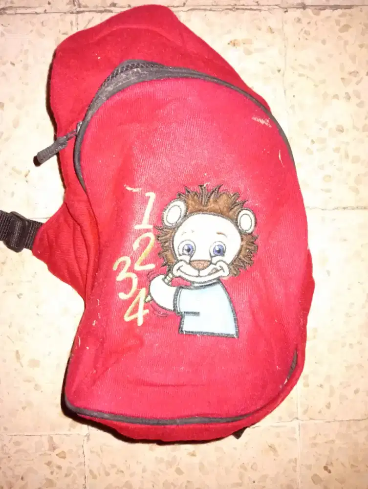 Tas funny red edition