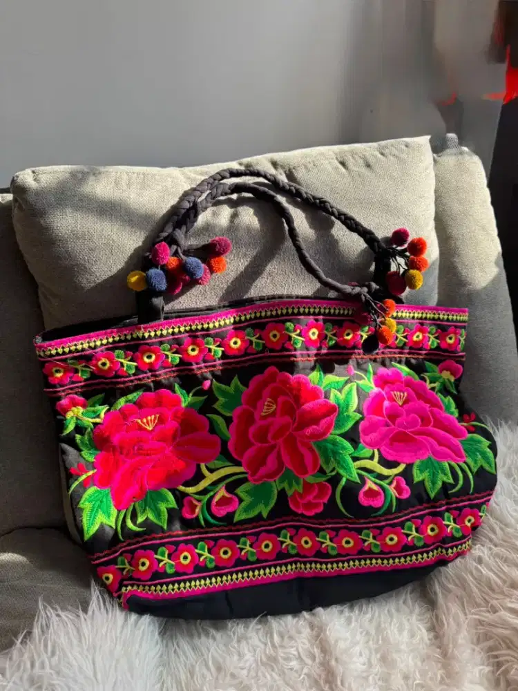 Tas motif bunga