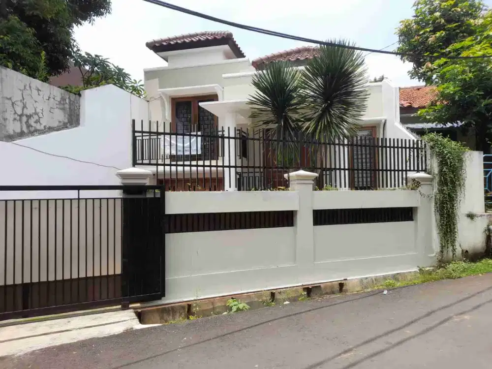 rumah siap huni di Pangkalan Jati Indah Golf Cinere Depok