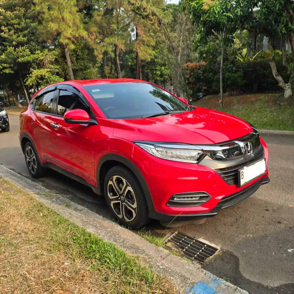 Honda HRV SE special edition th 2019 cvt merah