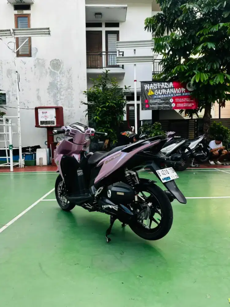 Vario 125 Old KZR