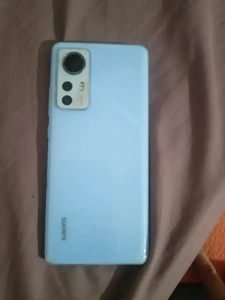 Xiaomi 12 bekas