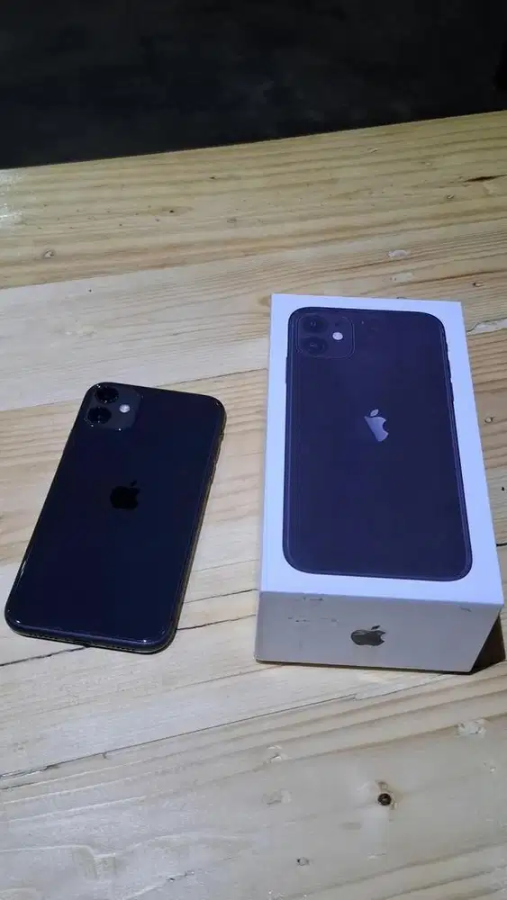 Dijual iPhone 11 64 GB