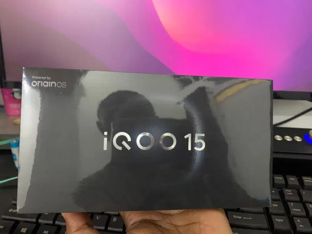 IQOO 15 12/256 GB Baru