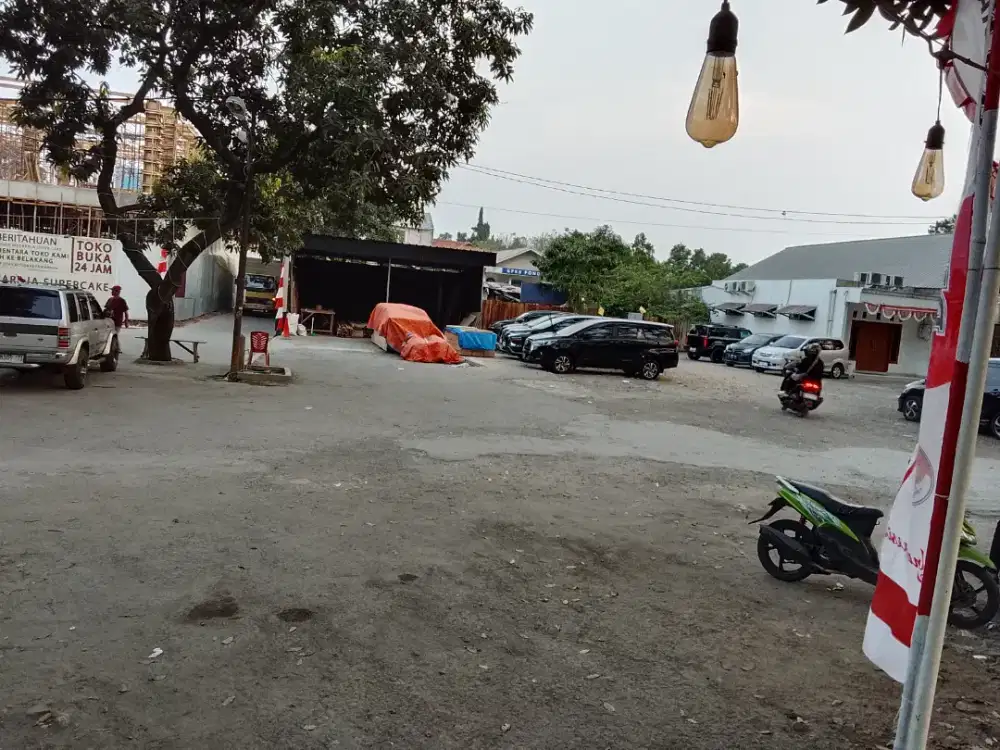 Disewakan tanah Lt. 1695m² pinggir jln. BKT Pondok Kopi duren sawit .