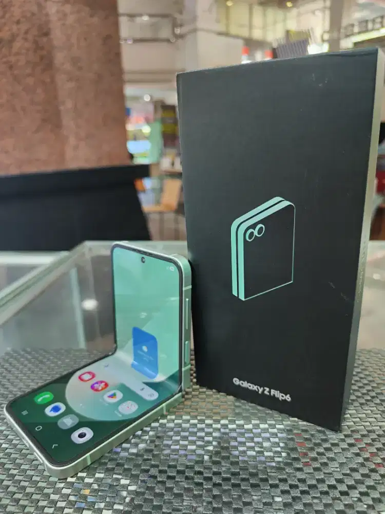 Samsung Z FLIP 6 ( Second Bergaransi )
