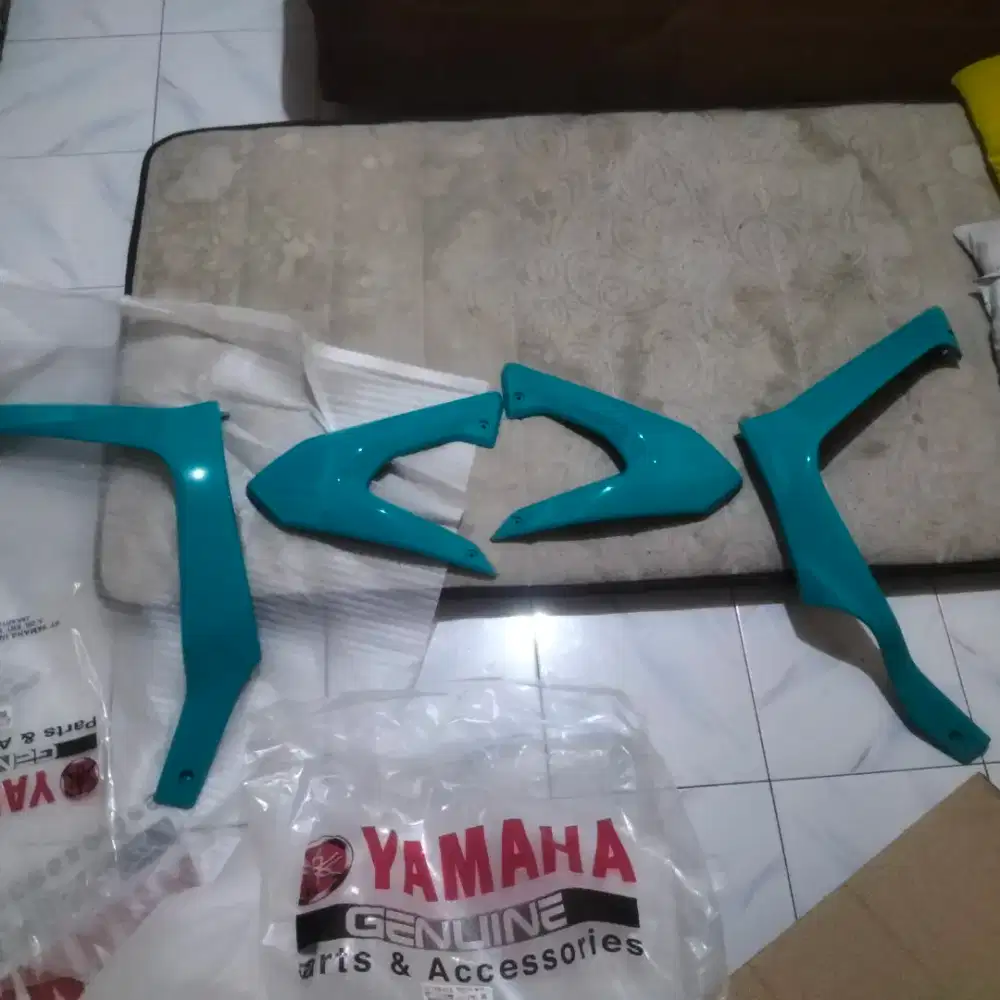Cover body Yamaha x ride cover side mole