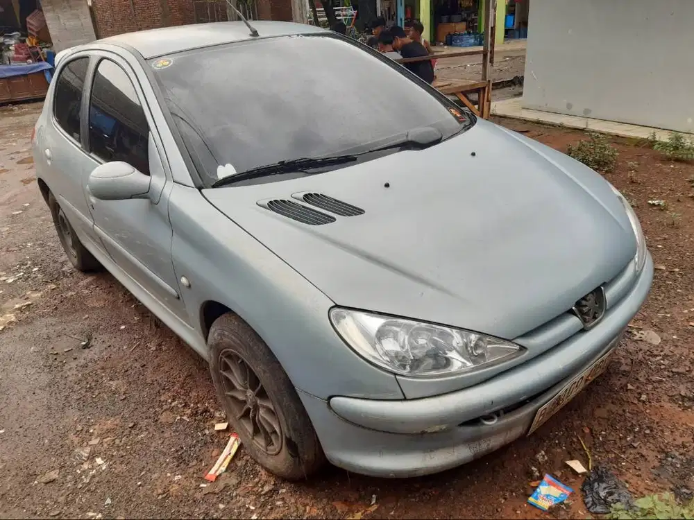Peugeot 206 tahun 2003