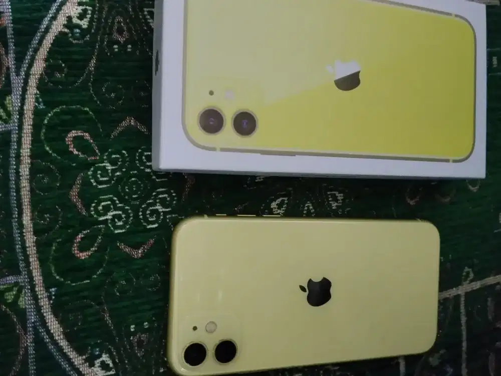 Iphone 11 128gb bagus luar  biasa