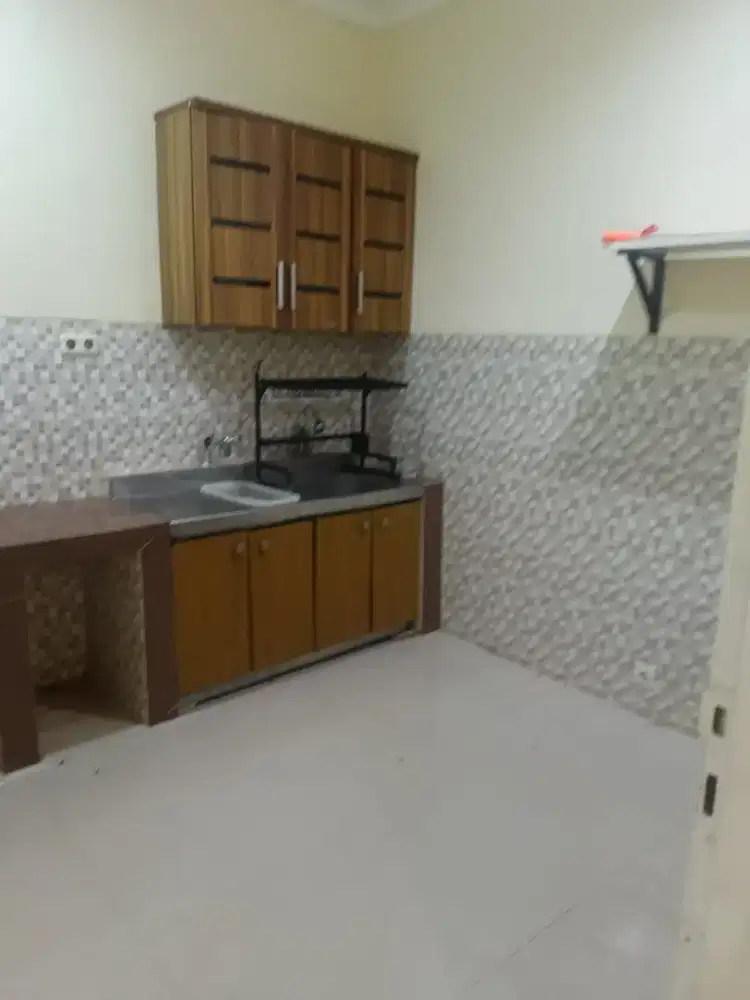 Disewakan Rumah di Simprug Poris cipondoh