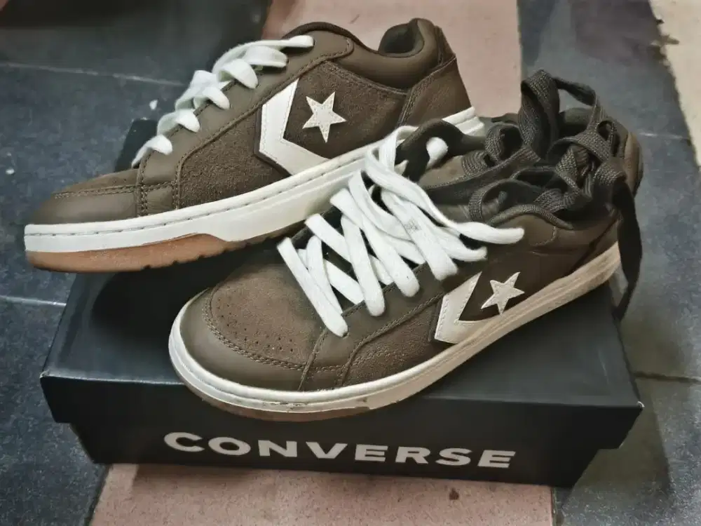 Jual murah sepatu Converse Original.