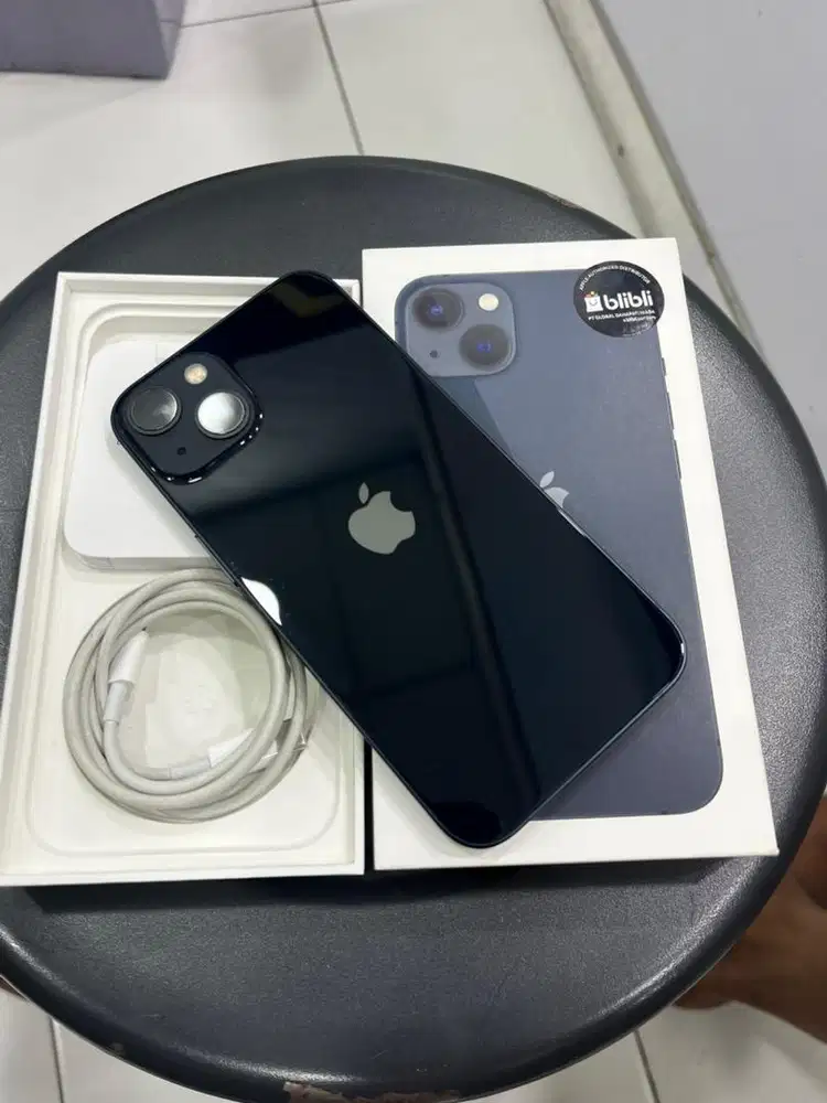 Iphone 13 128gb ibox SA/A likenew garansi on fullset original