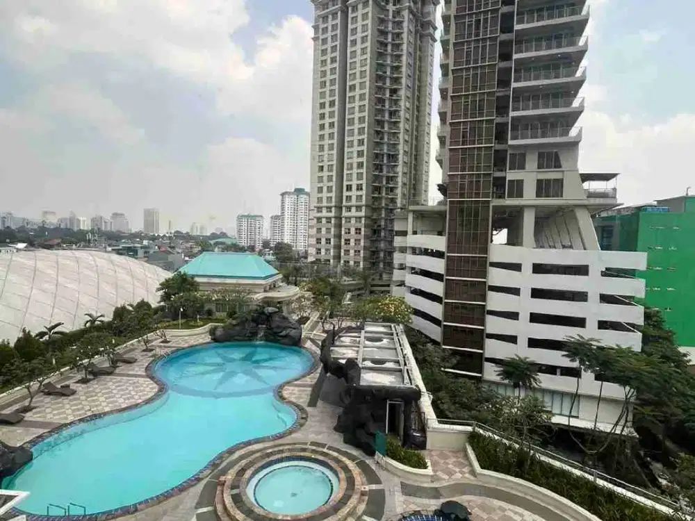 Dijual Batavia Apartemen lantai 8 Dekat Bendhill Sudirman Type 1 br luas 48 m2 ada furniture Shmsrs ipl 950 ribu/ bulan. View swimming pool, survey & nego yuk!