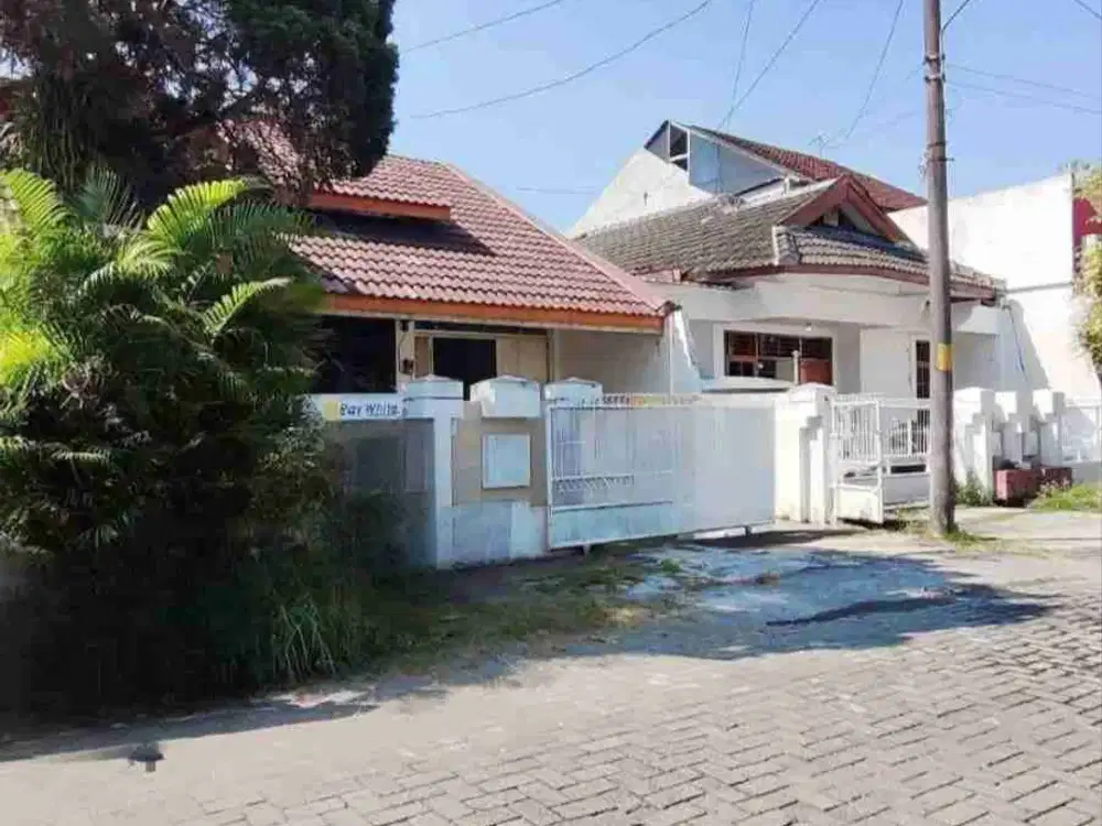 Rumah Luas Siap Huni di Solo Baru
