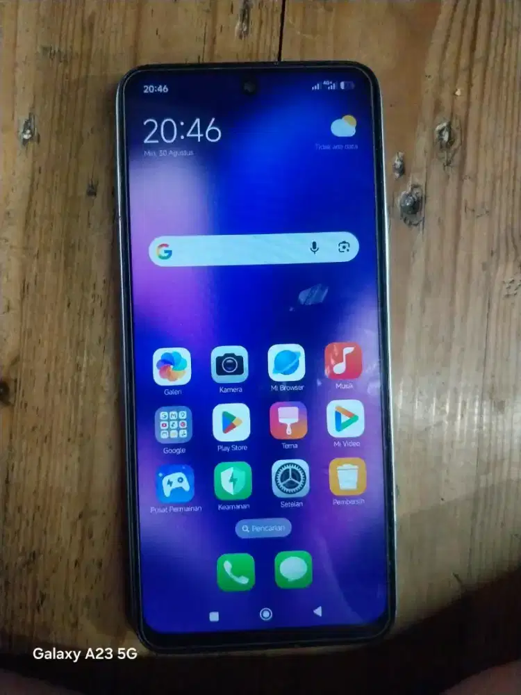 Redmi 13 8+4/128 minus casing bekas jatuh