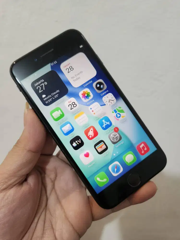 Jual Cepat iPhone SE 2020 64GB iBox unit only resmi