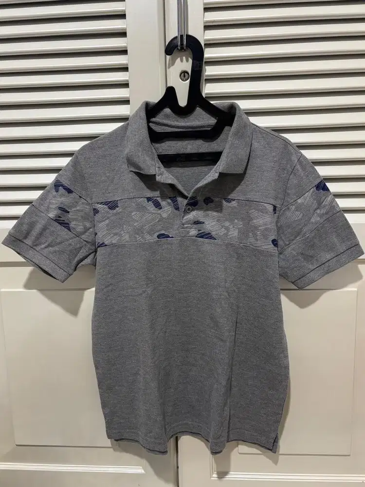 Preloved - Kaos Polo - Polo Shirt merk ADA ukuran M
