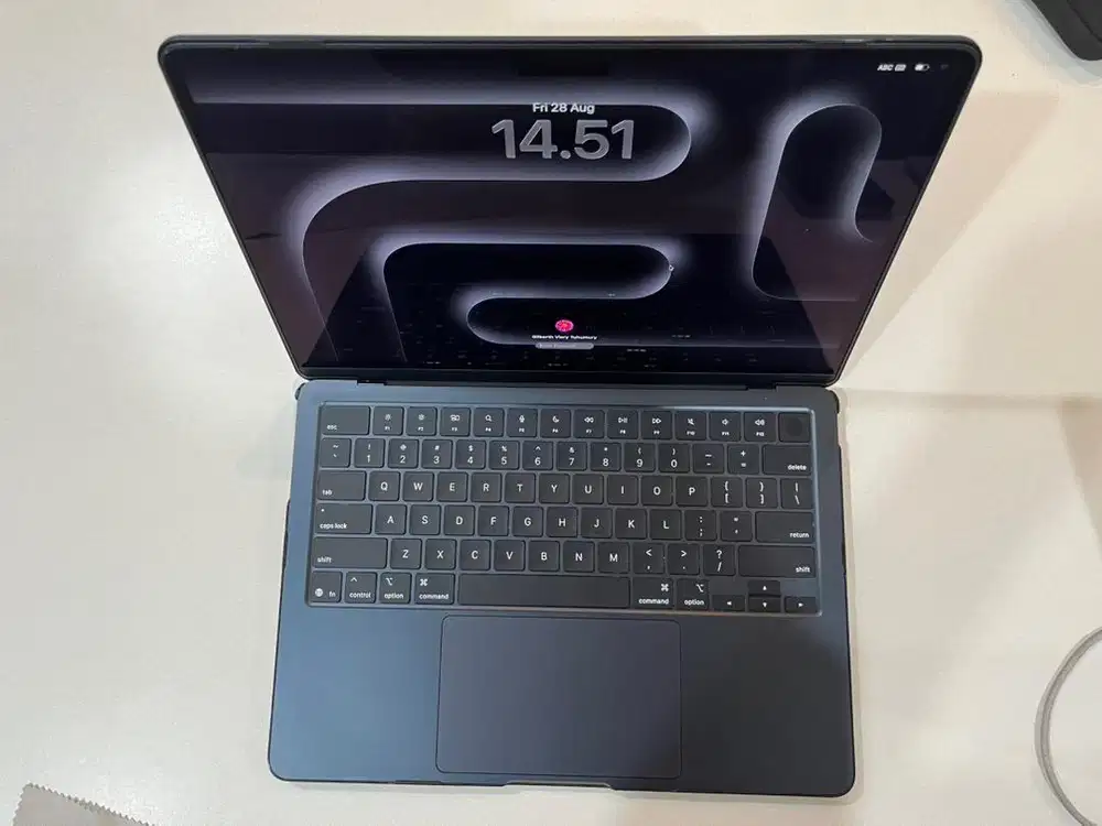 Macbook Air M4 13inch (iBox)