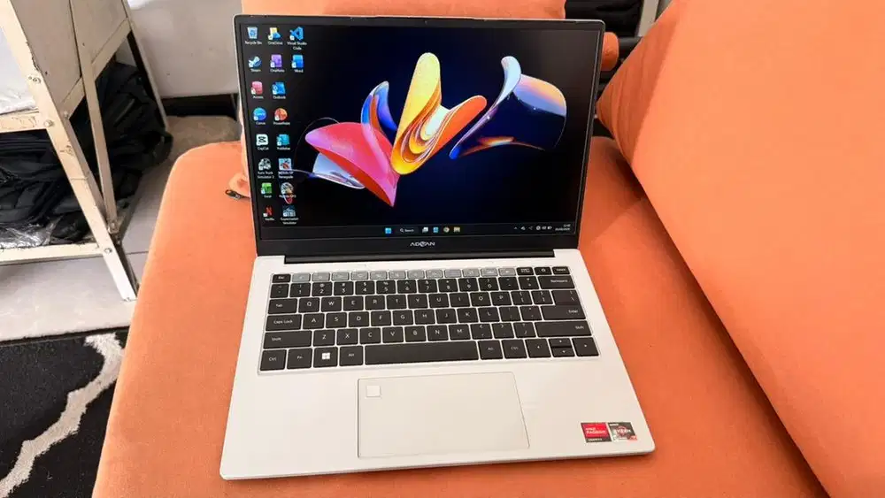 Laptop Desain Advan Work Pro 1701 Ryzen 7 7735HS