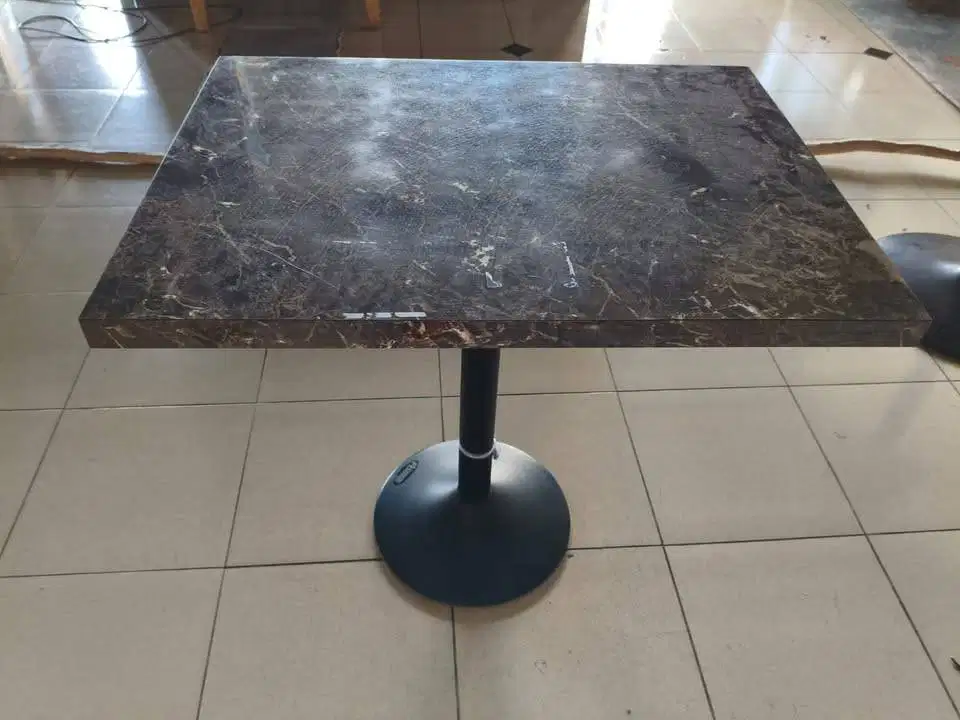 Meja Makan 2 Top Putih/Hitam 80x60x75cm