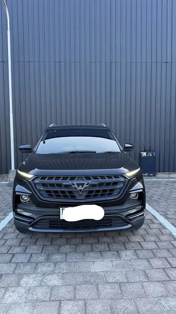 Dijual Almaz Tlux 7 seater