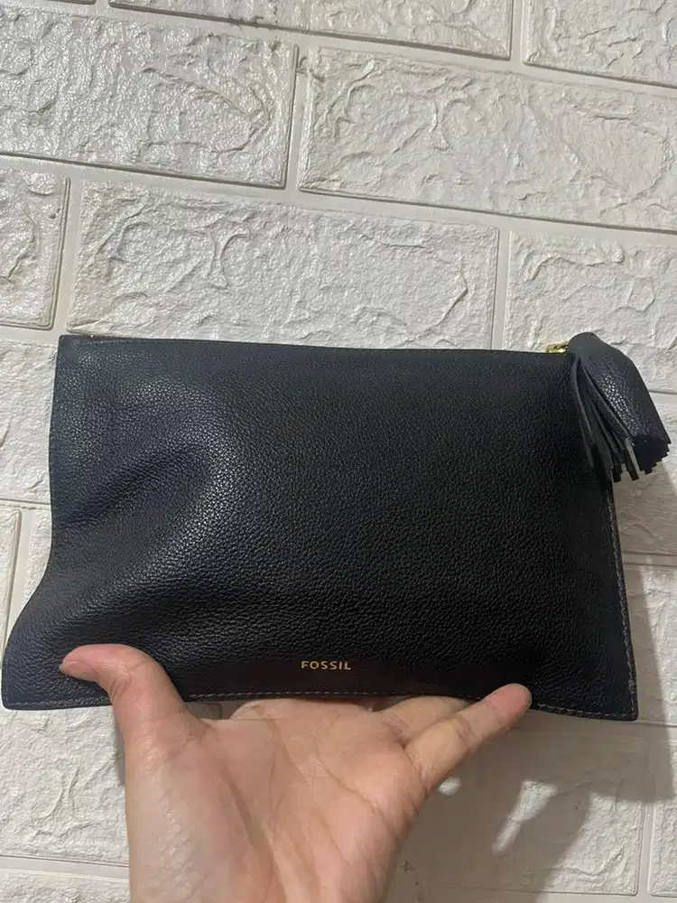 Clutch Fossil kulit muluss