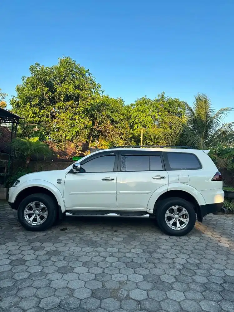 Mitsubishi Pajero Sport Dakar Matic 2012